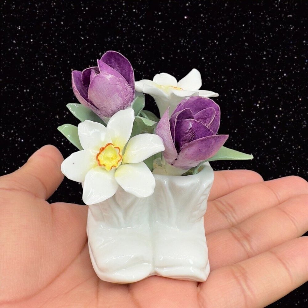 Crown Fine Bone China England‎ Flower Porcelain Bouquet White Boot Hand Painted